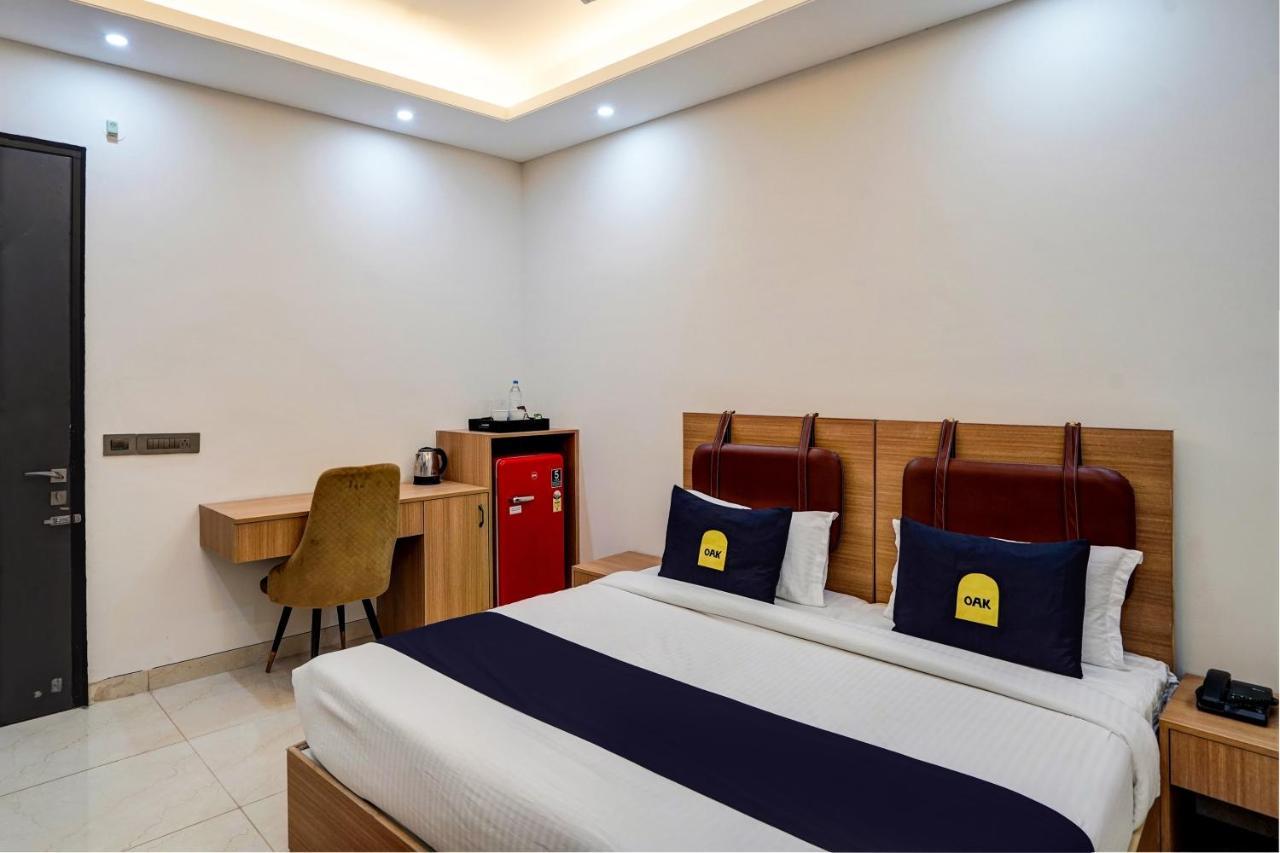 Hotel O Parkinn Gurgaon Dış mekan fotoğraf