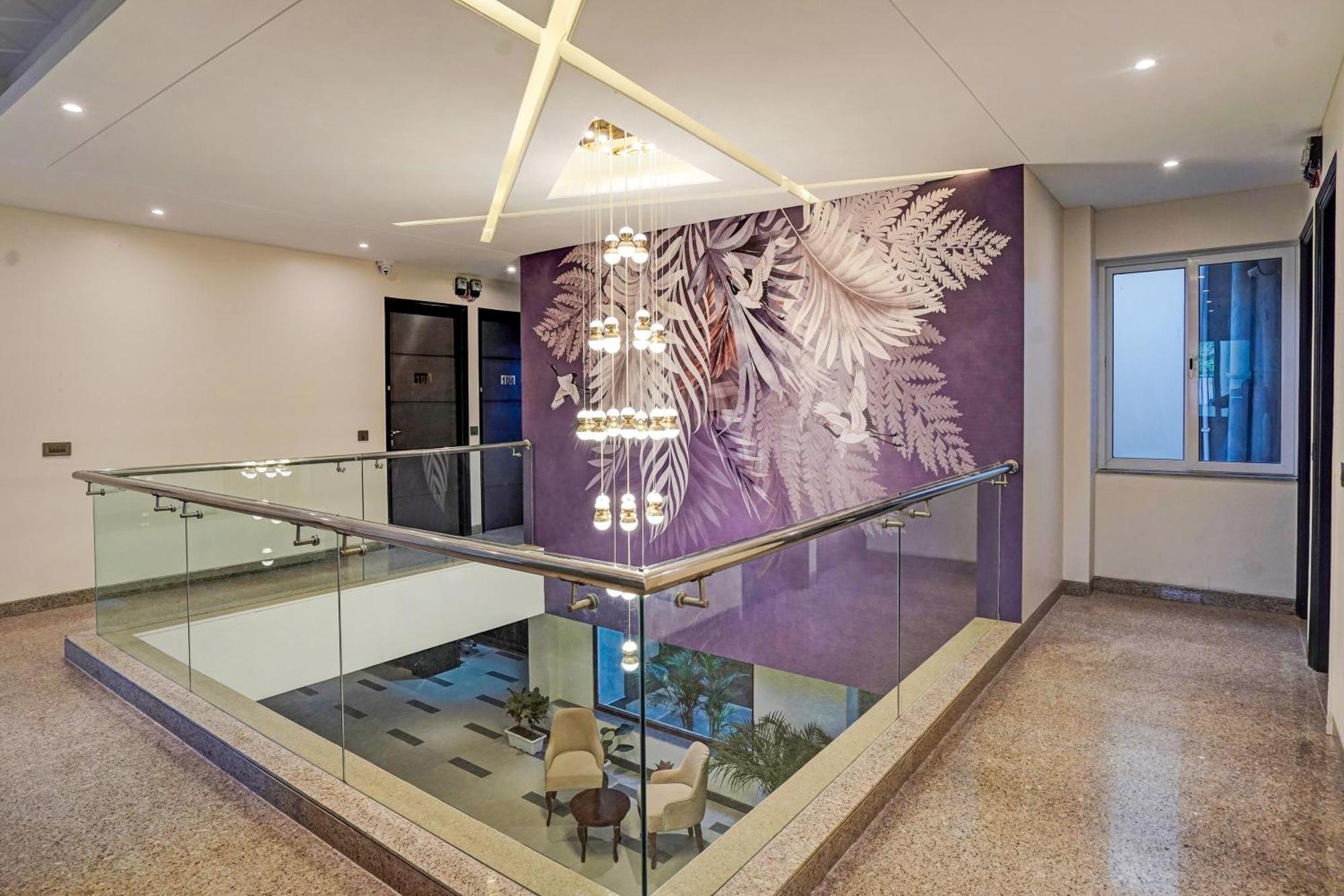Hotel O Parkinn Gurgaon Dış mekan fotoğraf