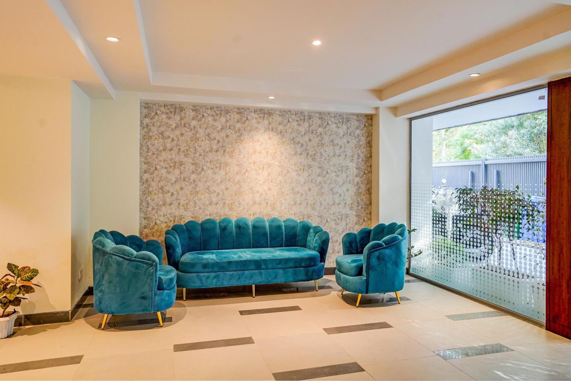 Hotel O Parkinn Gurgaon Dış mekan fotoğraf