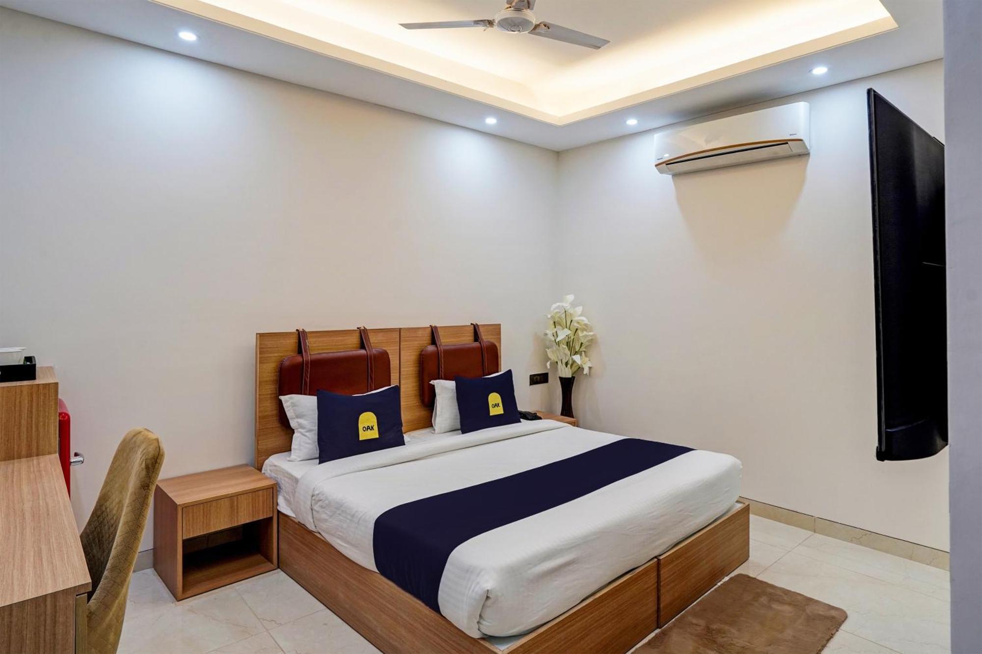 Hotel O Parkinn Gurgaon Dış mekan fotoğraf